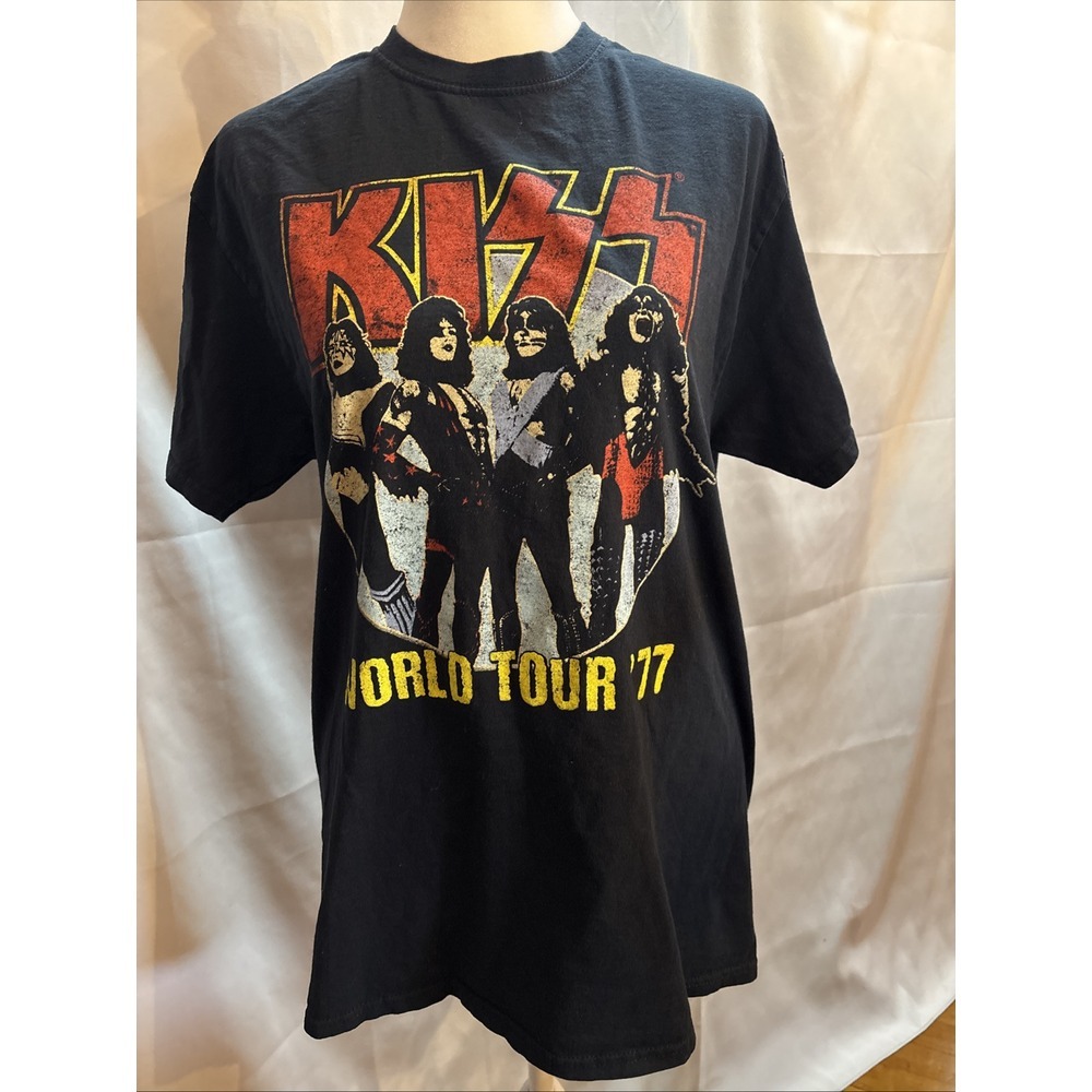 KISS‎ Medium Black Graphic T-shirt Rock Concert World Tour 1977 Retro Design